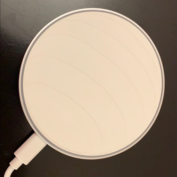 AT&T Accessories - Wireless Charger
